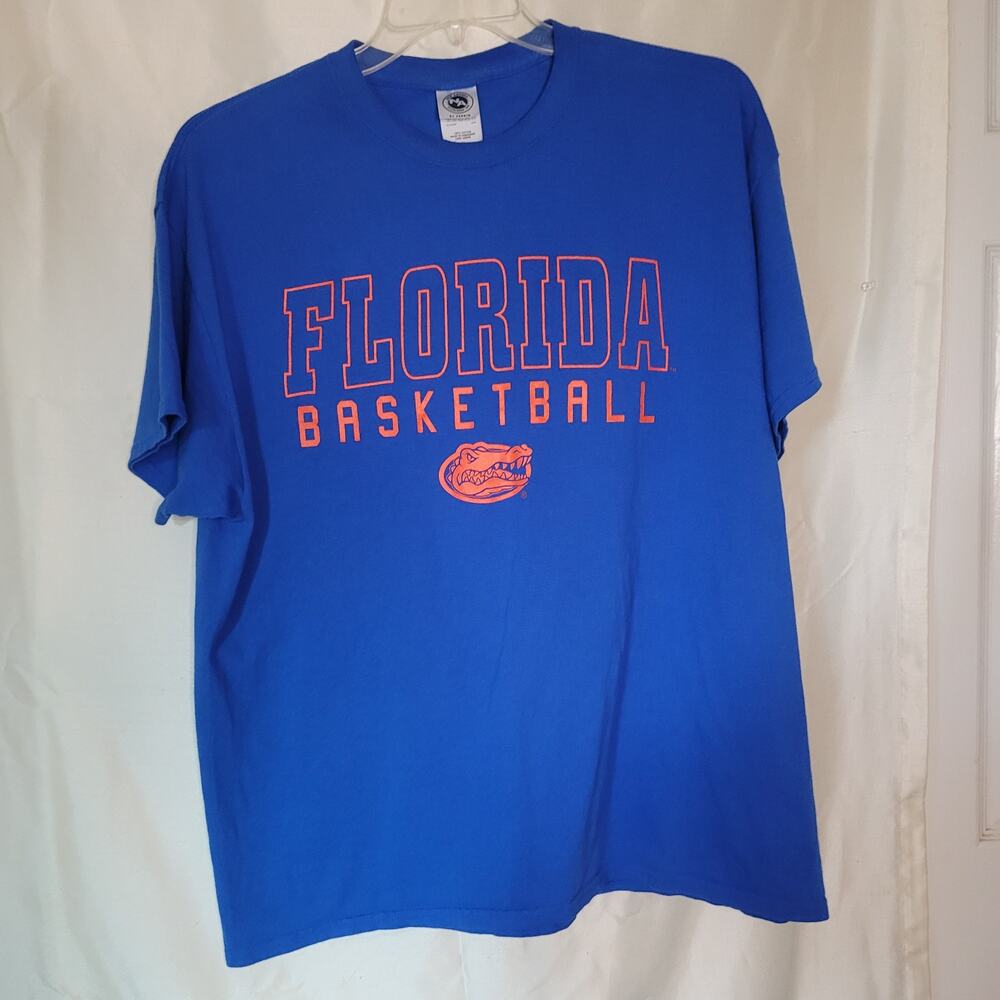 Florida Basketball Gators XL T-Shirt by New Agenda.